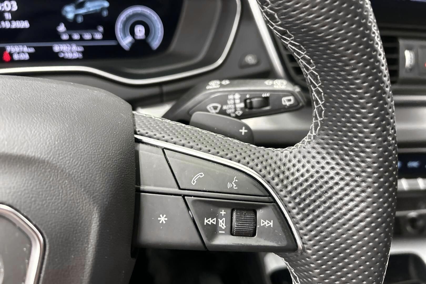 Audi Q5 iso kuva 18