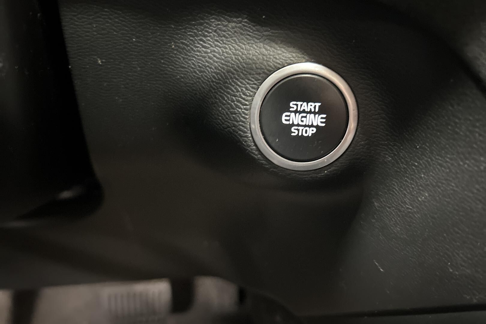 Volvo XC40 iso kuva 20