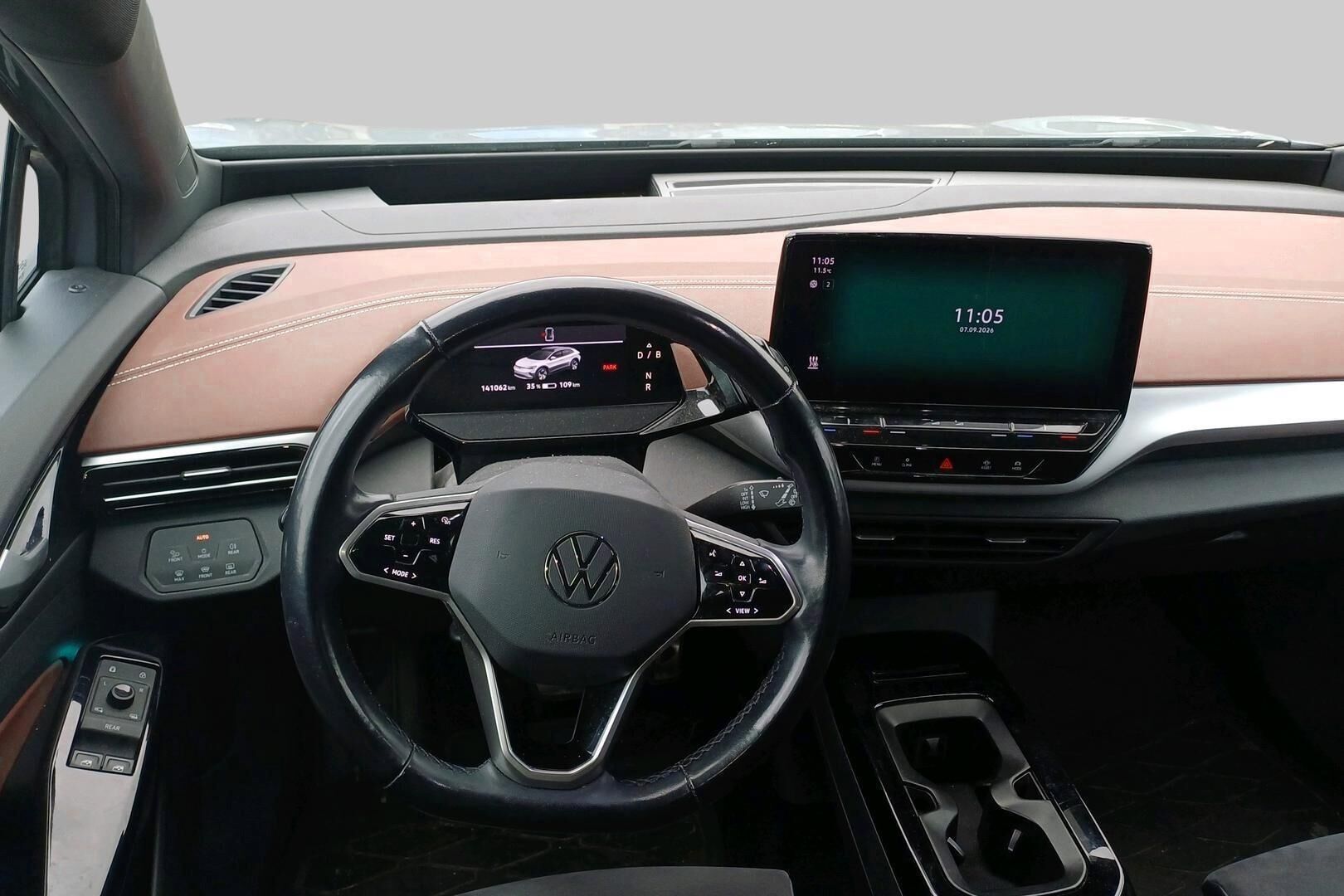 Volkswagen ID.4 iso kuva 2