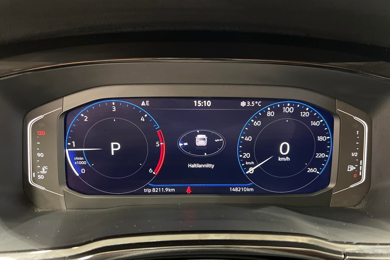 Volkswagen Touran iso kuva 13