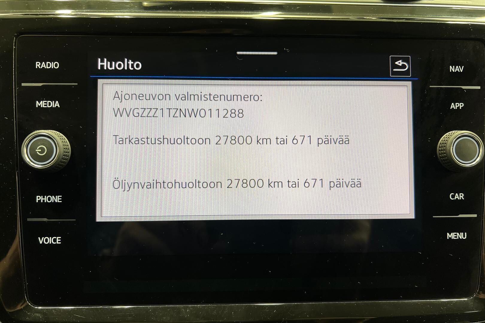 Volkswagen Touran iso kuva 16