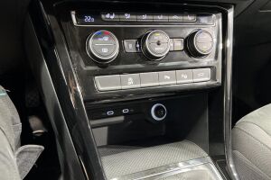 Volkswagen Touran esikatselu 17