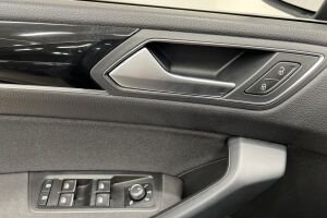 Volkswagen Touran esikatselu 23