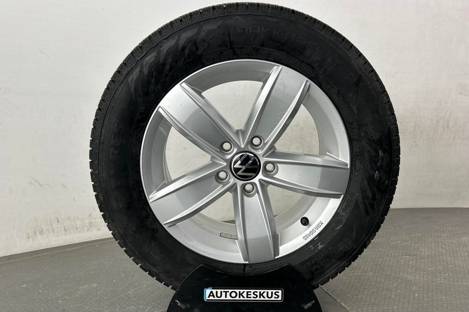 Volkswagen T-Roc iso kuva 14
