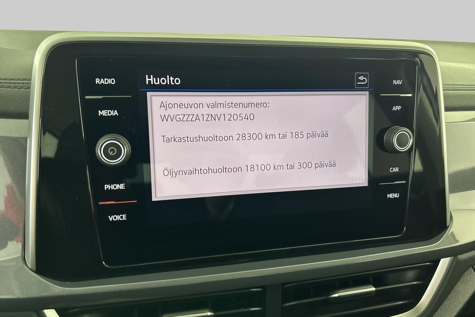 Volkswagen T-Roc iso kuva 19