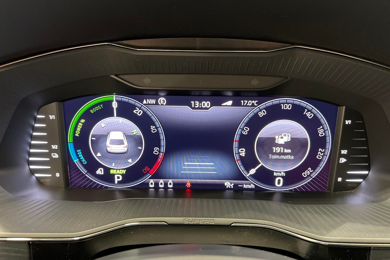 SKODA SUPERB iso kuva 14