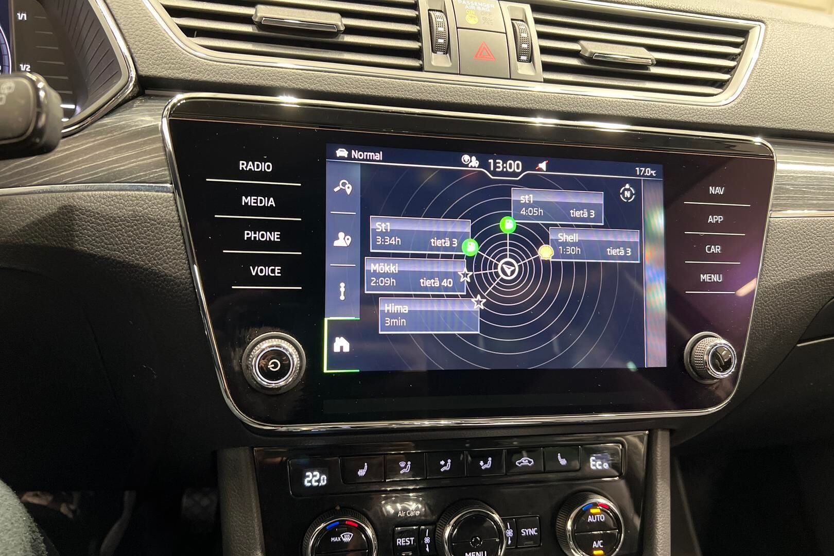 SKODA SUPERB iso kuva 15