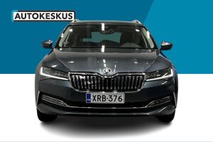 SKODA SUPERB esikatselu 2
