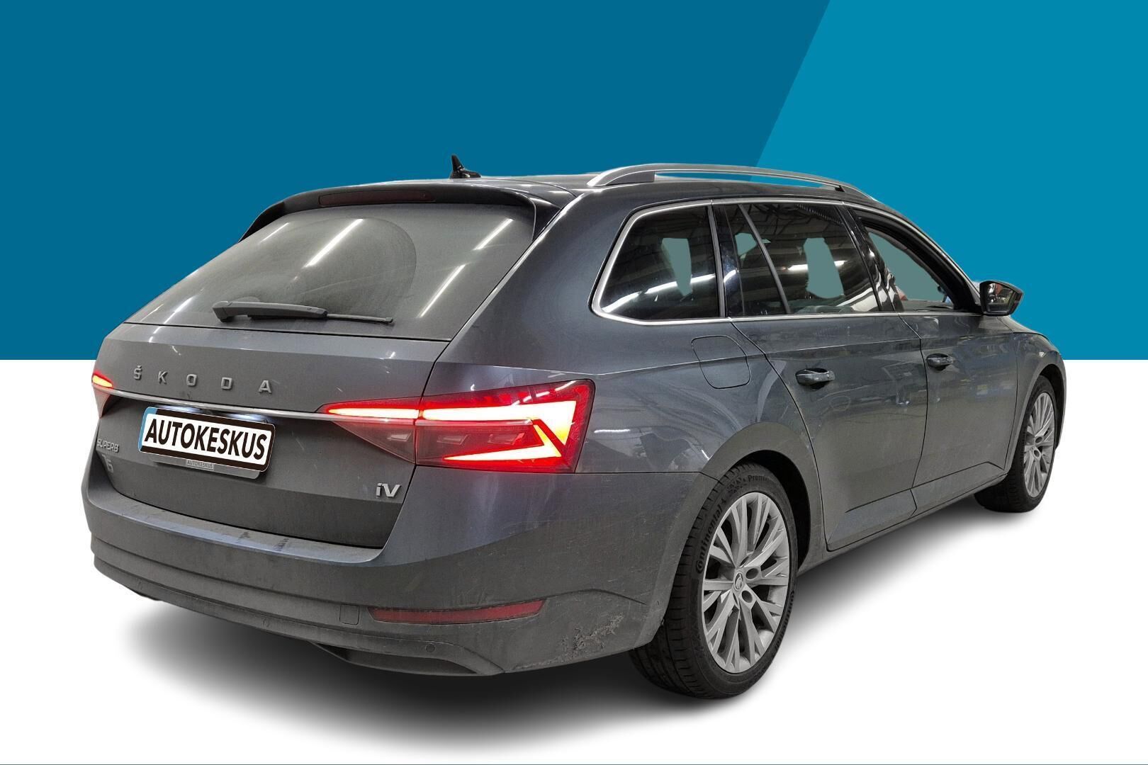 SKODA SUPERB iso kuva 1
