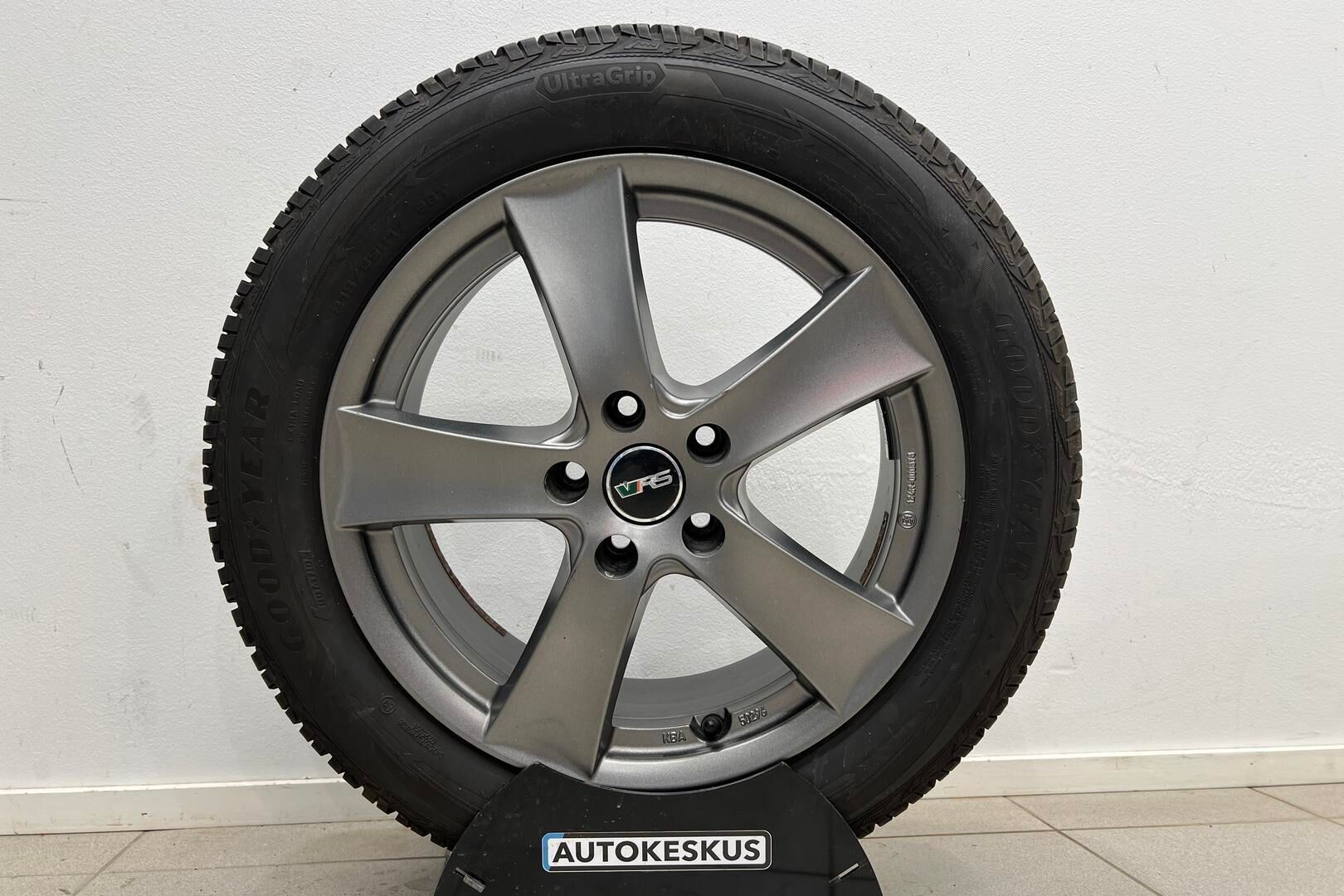 SKODA SUPERB iso kuva 32