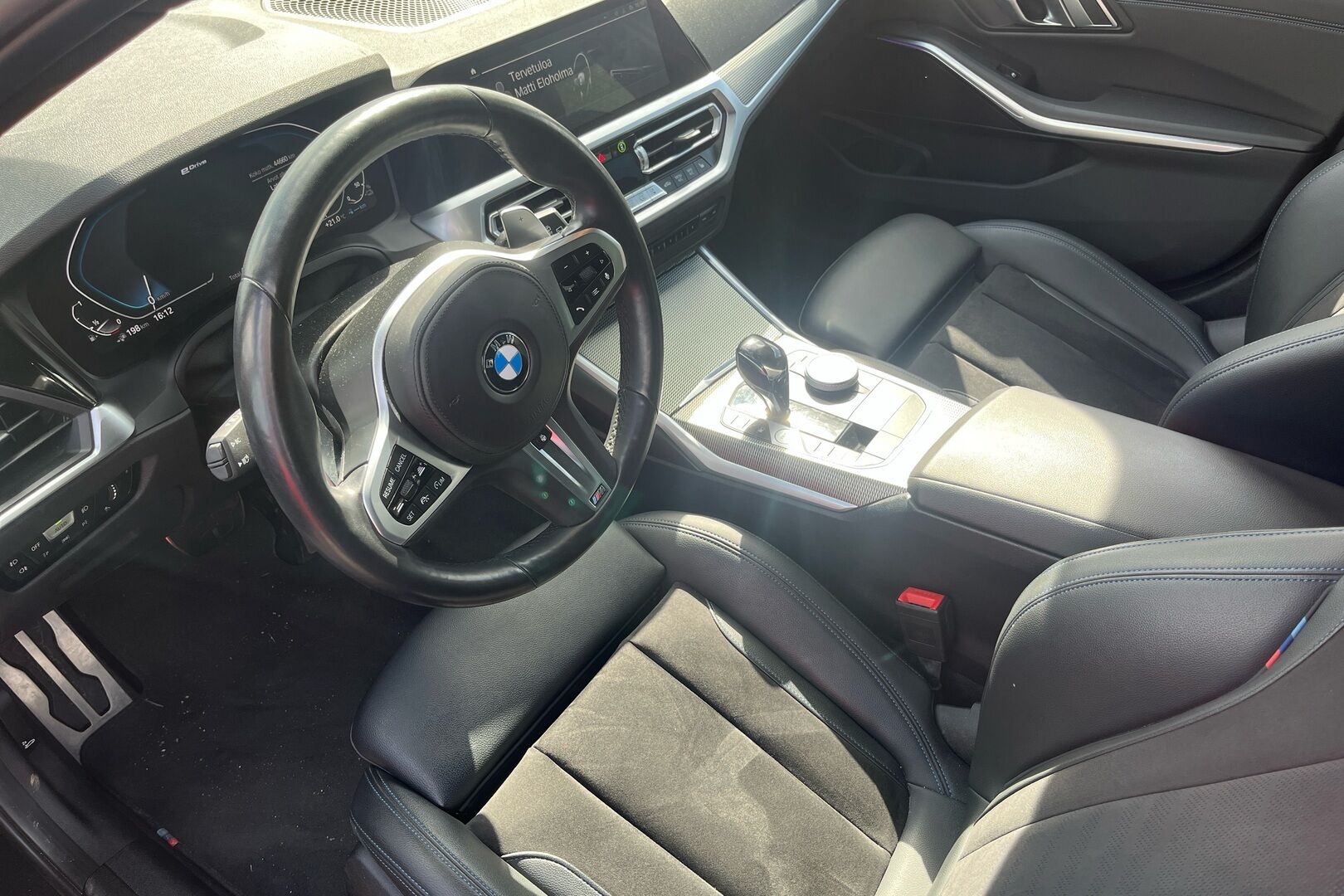 BMW 3-SARJA iso kuva 1