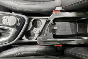 BMW 2-sarja esikatselu 23