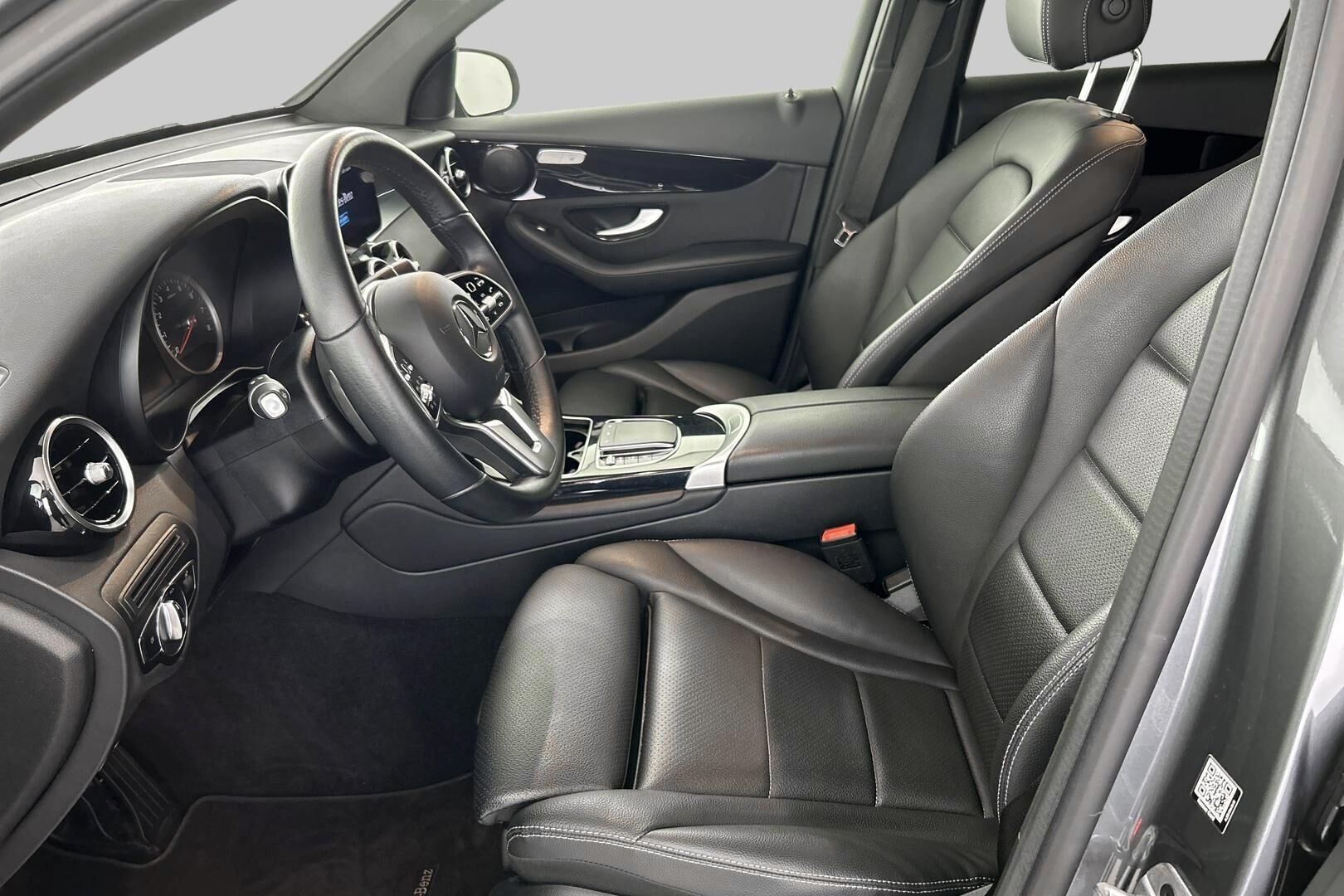 Mercedes-Benz GLC iso kuva 9