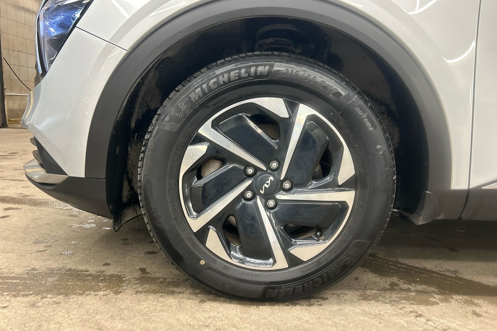 Kia Sportage iso kuva 22