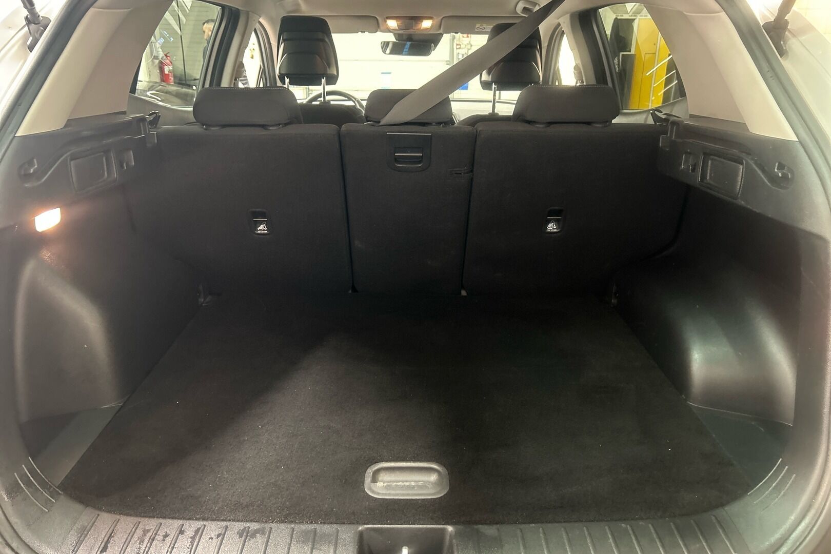 Kia Sportage iso kuva 10