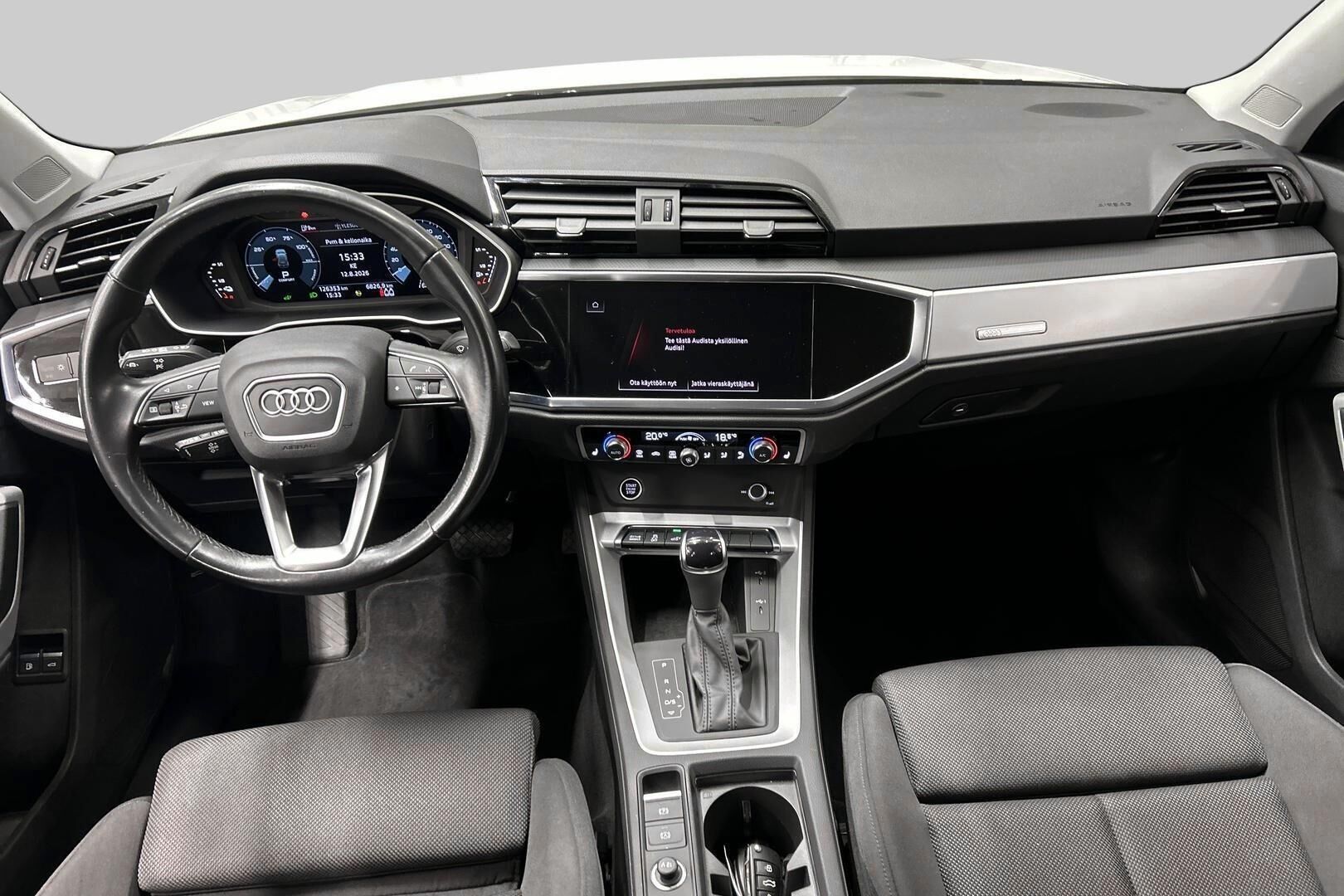 Audi Q3 iso kuva 8