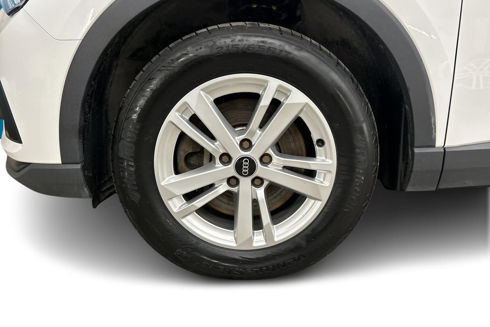 Audi Q3 iso kuva 10