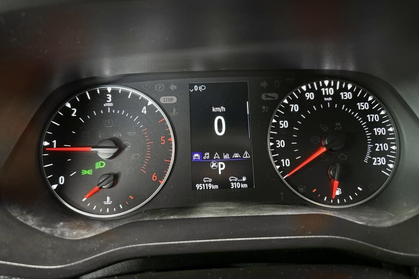 Renault Trafic iso kuva 10