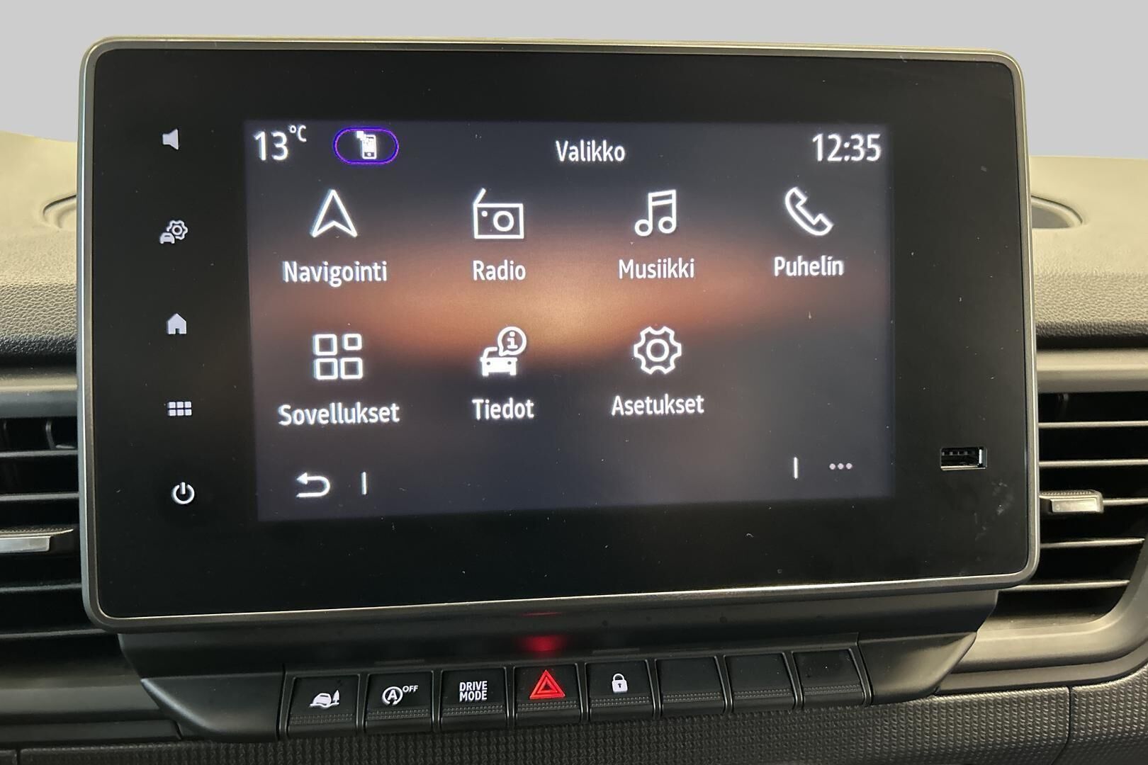 Renault Trafic iso kuva 13