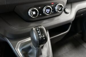 Renault Trafic esikatselu 25