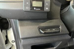 Renault Trafic esikatselu 18