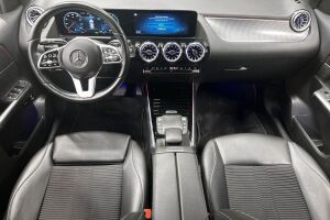 Mercedes-Benz GLA esikatselu 16