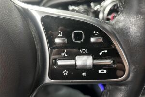 Mercedes-Benz GLA esikatselu 19