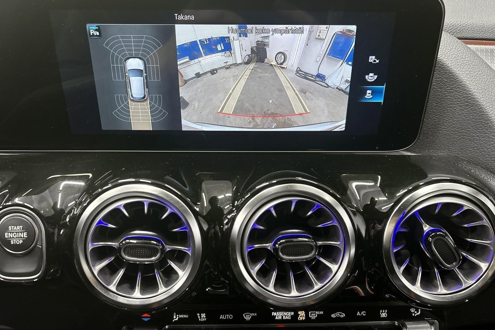 Mercedes-Benz GLA iso kuva 7