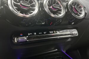 Mercedes-Benz GLA esikatselu 21