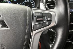 Mitsubishi Outlander PHEV esikatselu 20