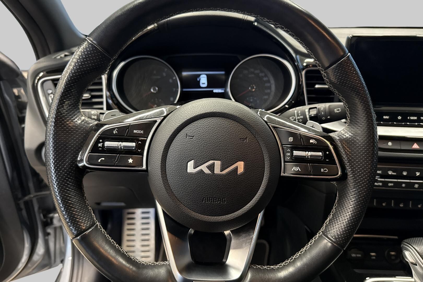 Kia ProCeed iso kuva 18