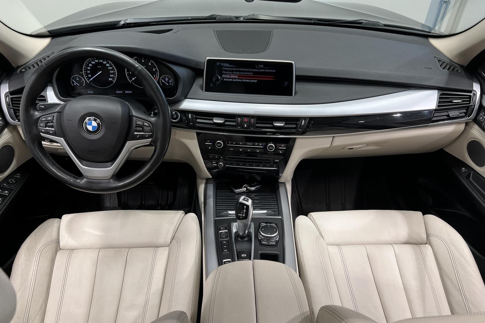 BMW X5 iso kuva 11