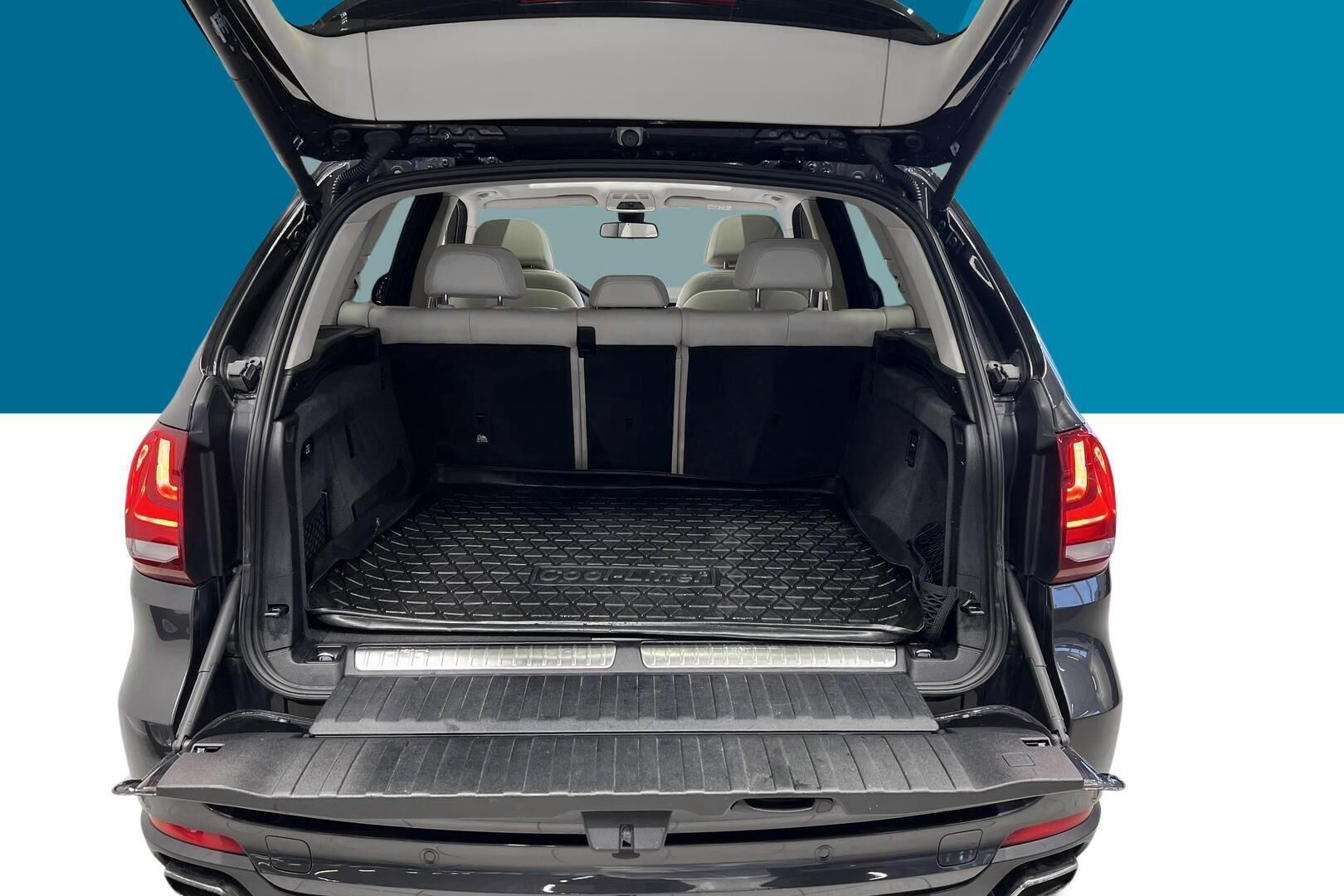BMW X5 iso kuva 12