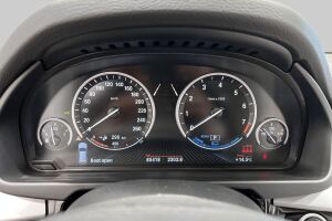 BMW X5 esikatselu 14