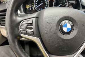 BMW X5 esikatselu 30