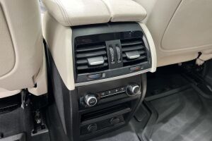 BMW X5 esikatselu 34