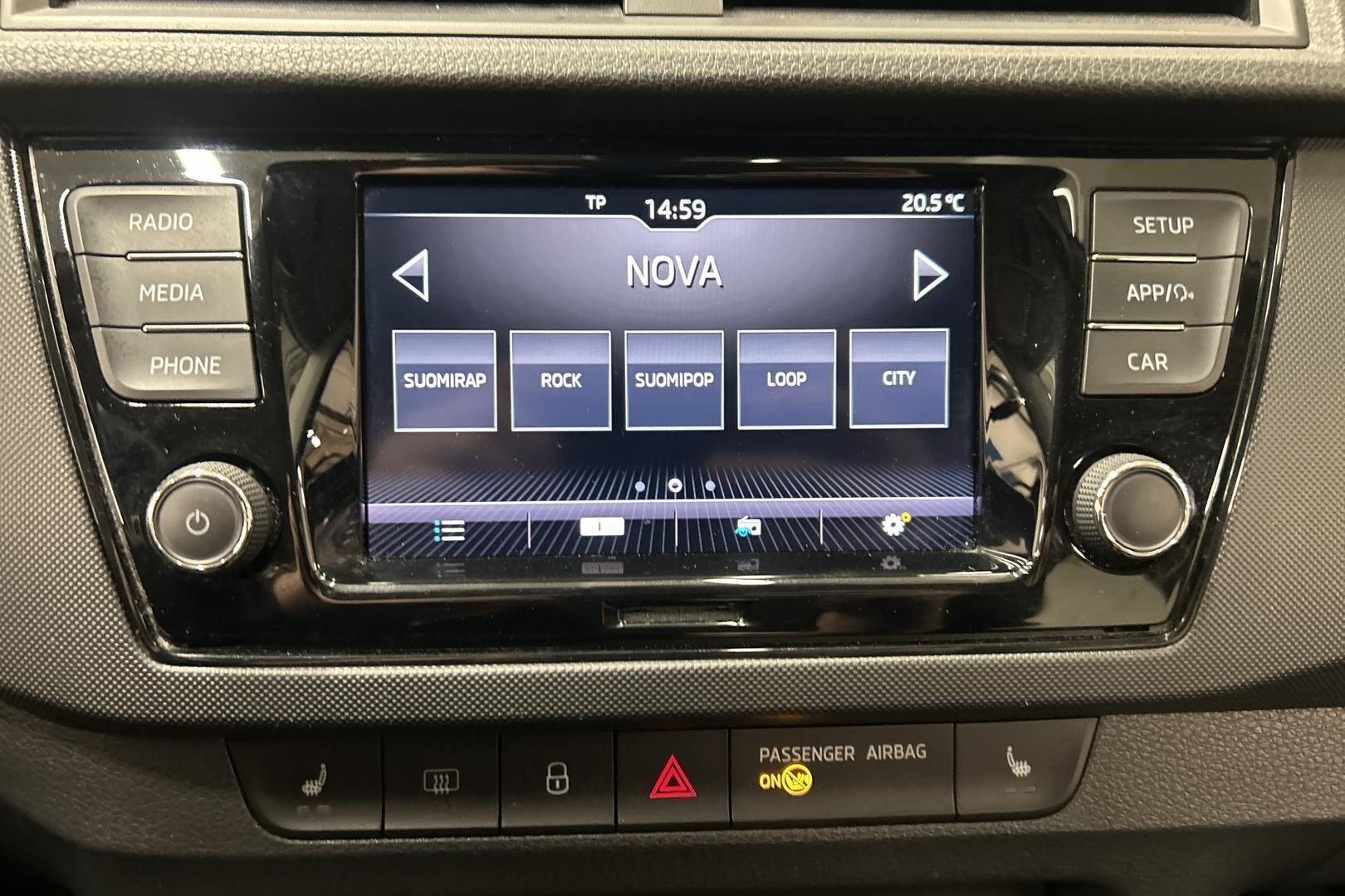 Skoda Fabia iso kuva 15