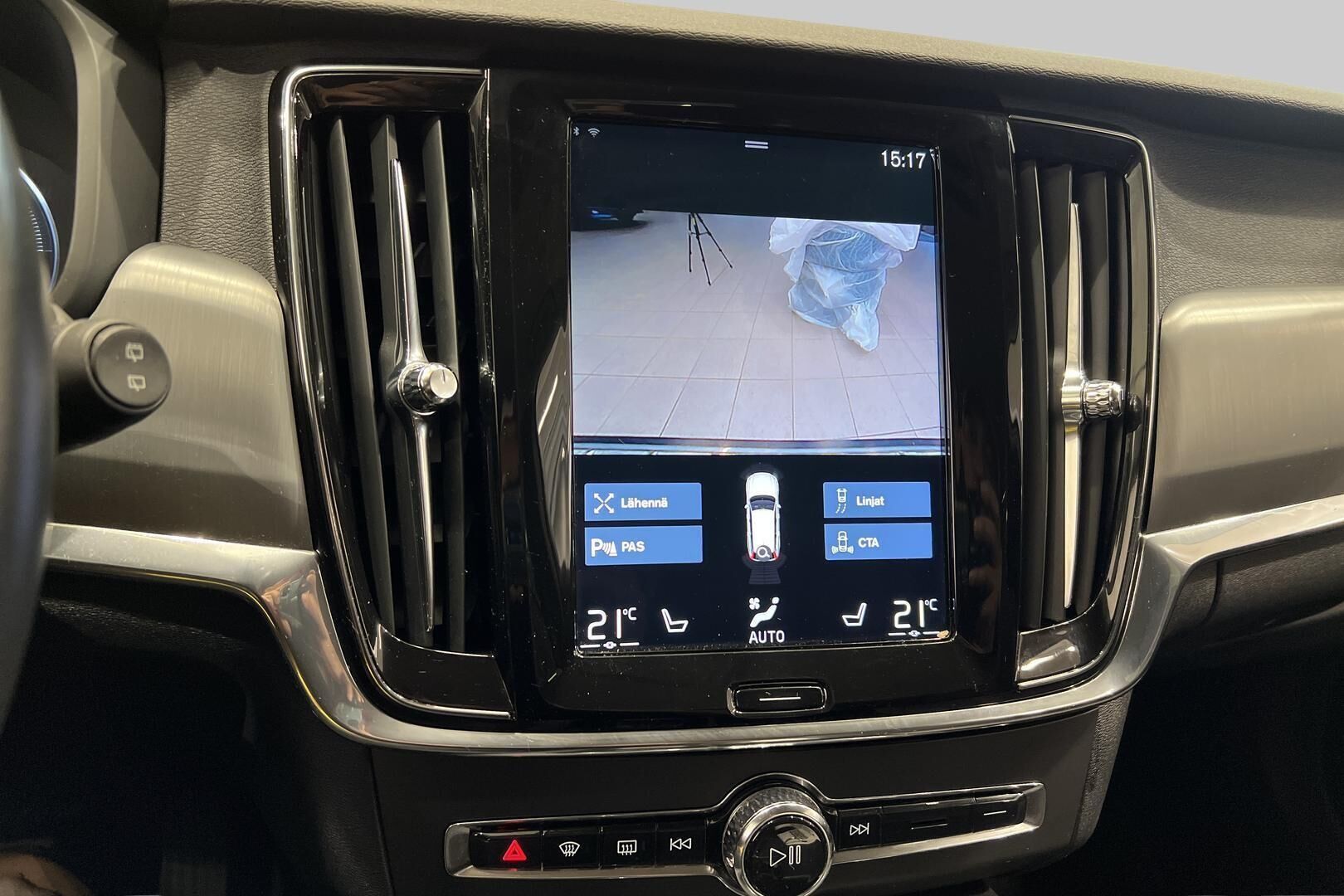 Volvo V90 iso kuva 15