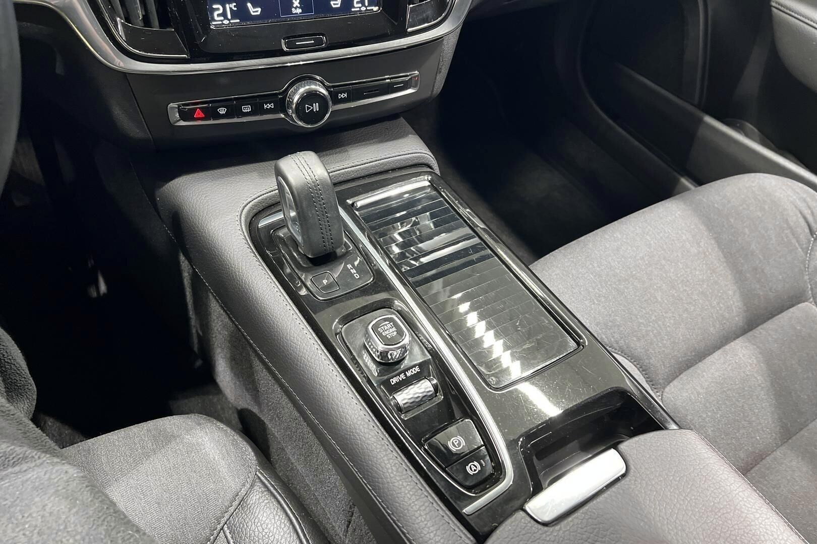 Volvo V90 iso kuva 19