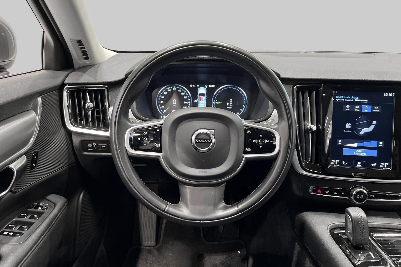Volvo V90 iso kuva 28