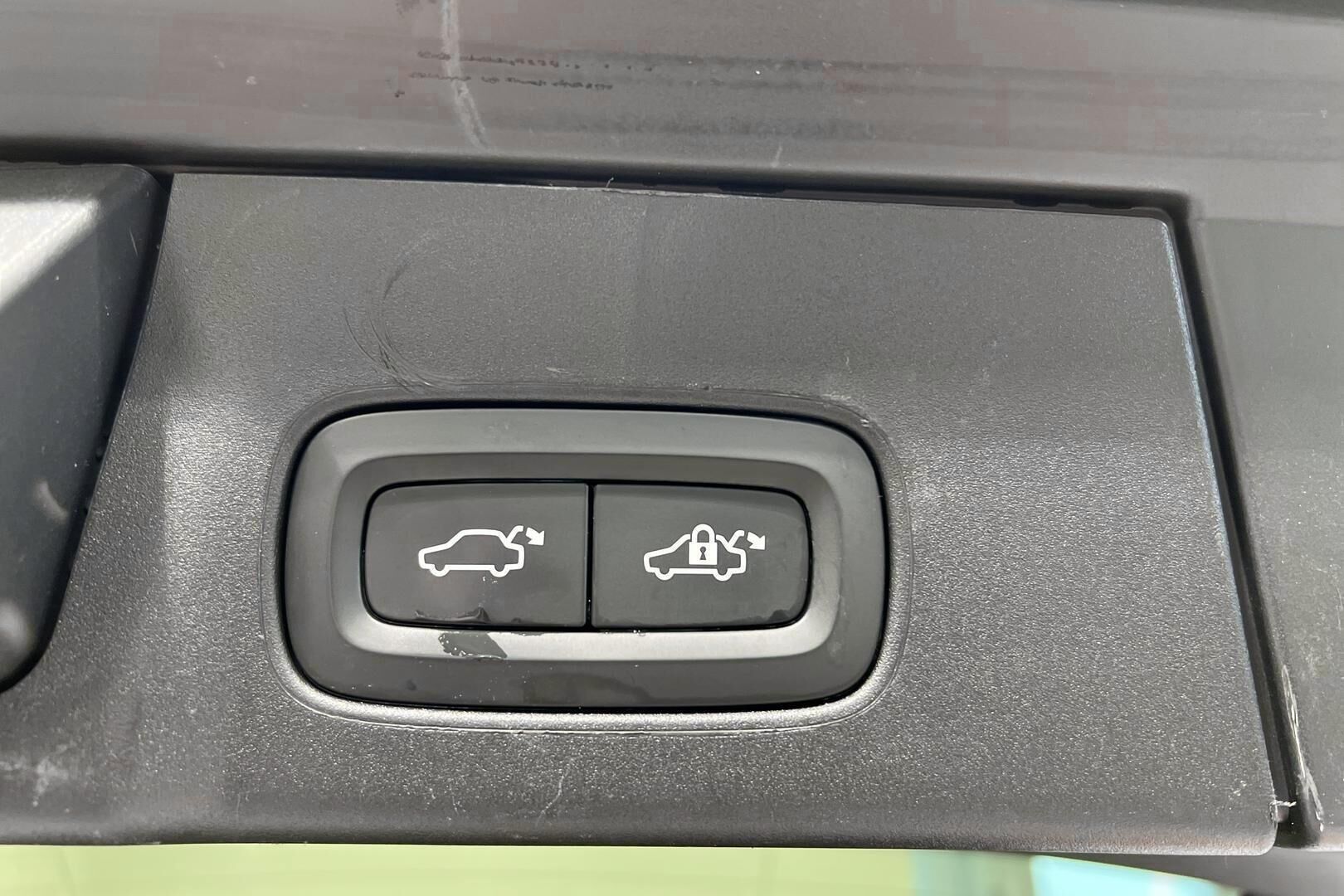 Volvo V90 iso kuva 35