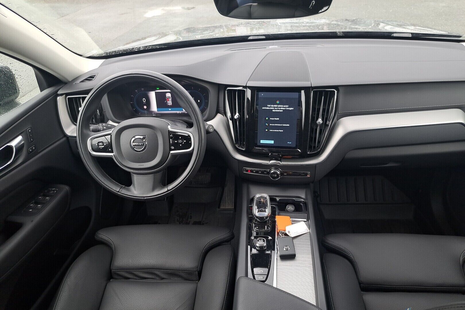 Volvo XC60 iso kuva 1