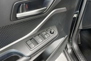 Toyota C-HR esikatselu 13