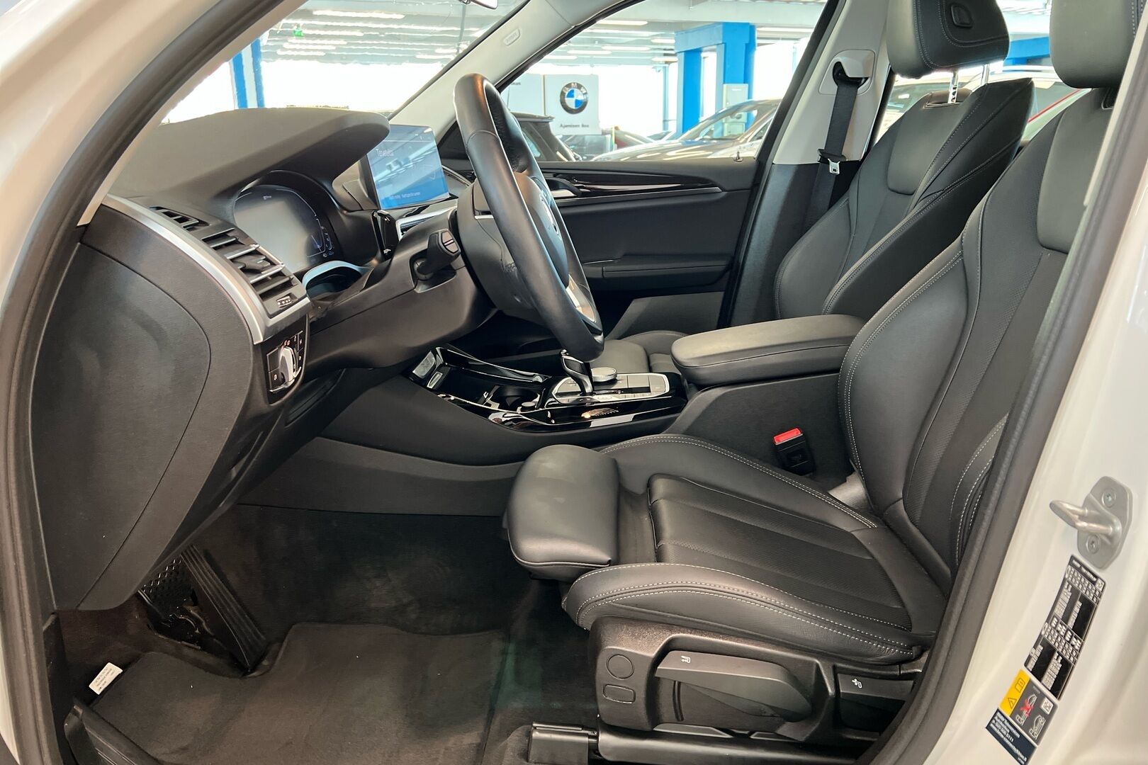 BMW X3 iso kuva 7