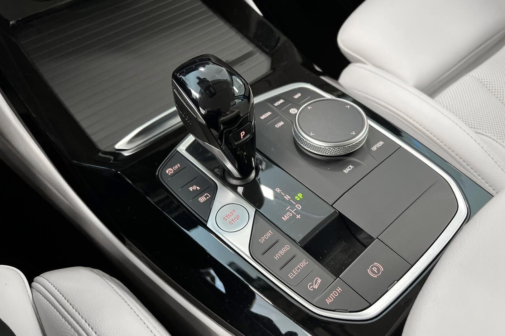 BMW X3 iso kuva 16