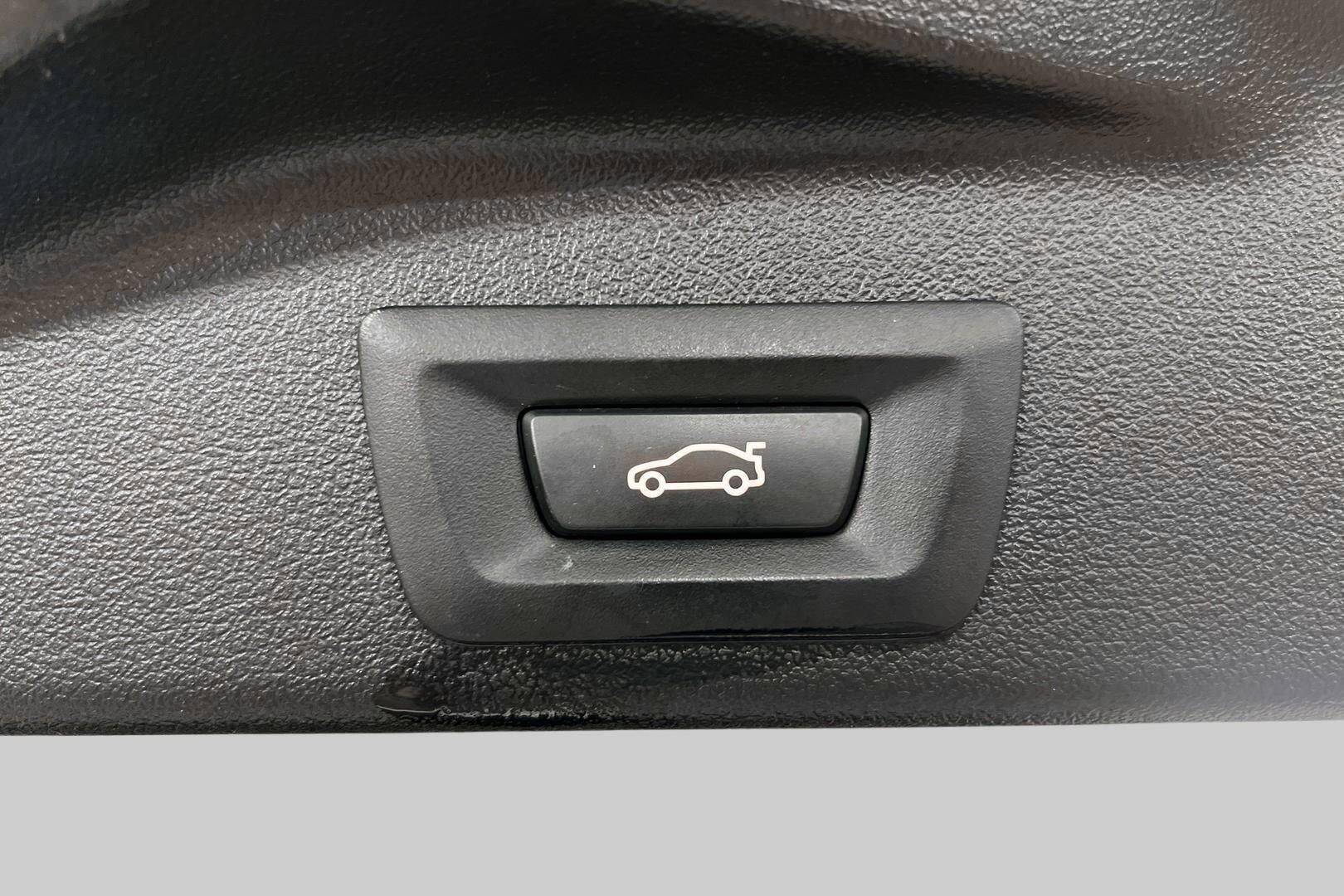 BMW X5 iso kuva 15
