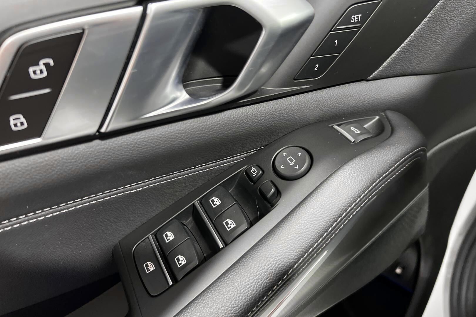 BMW X5 iso kuva 25