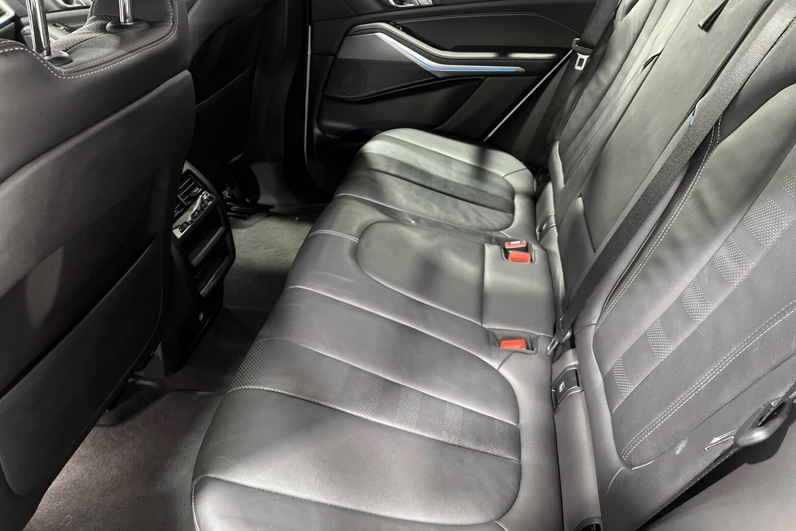 BMW X5 iso kuva 9