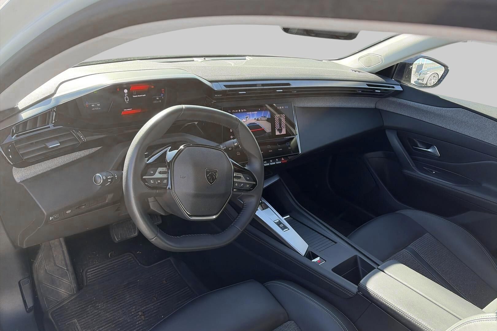 Peugeot 308 iso kuva 2