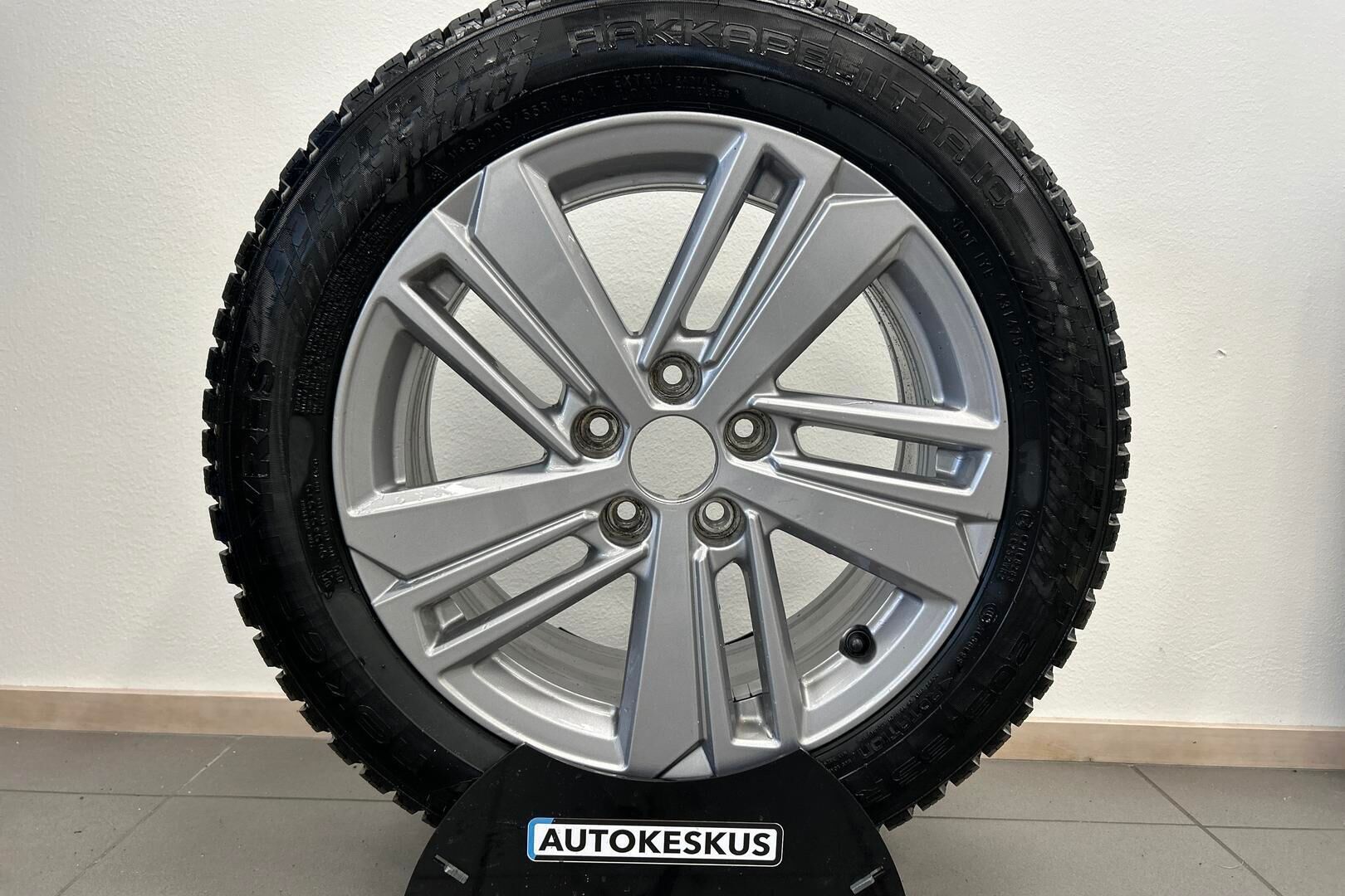 Peugeot 308 iso kuva 12